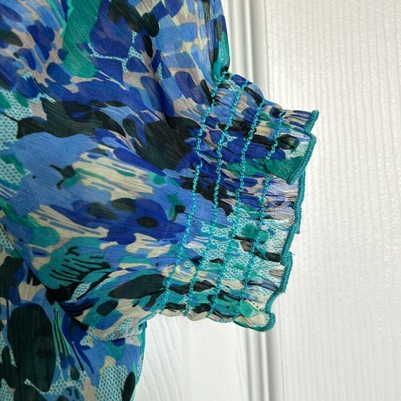 Frankie & Missy blue sheer short sleeve top - Picture 4 of 5